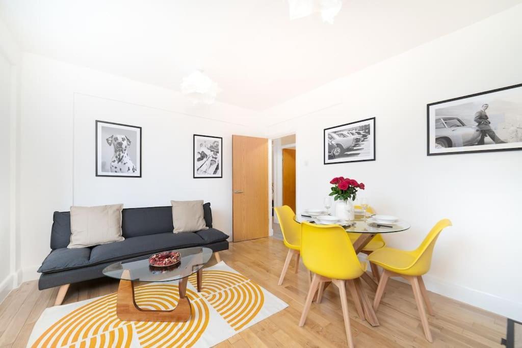 Two Bedroom Apartment By Buonomo Stays Short Lets & Serviced Accommodation In Balham With Balcony لندن المظهر الخارجي الصورة